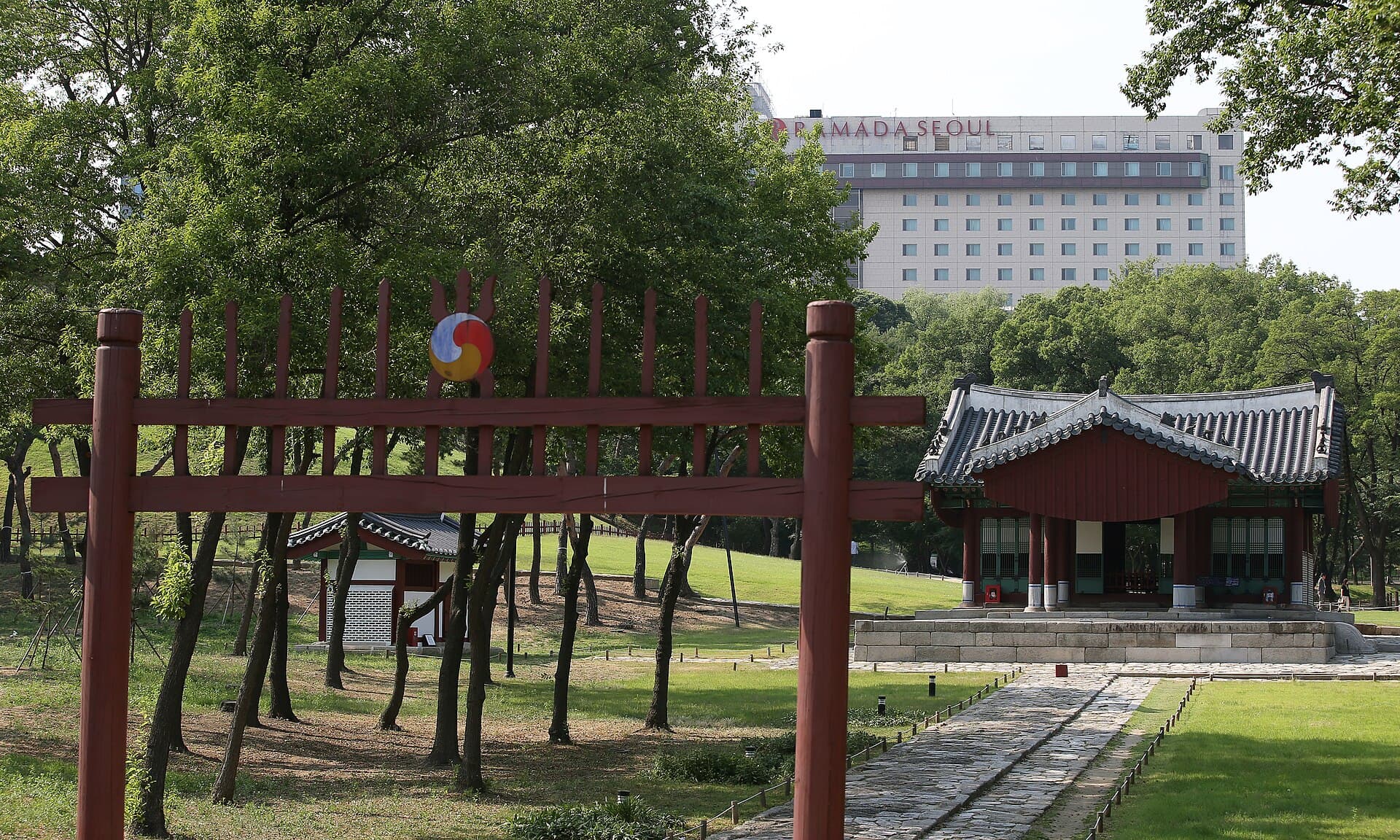 Seonjeongneung Royal Tombs