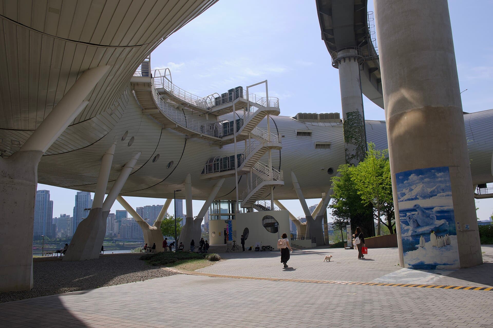 Ttukseom Hangang Park